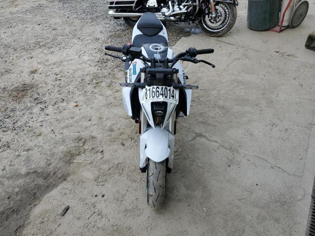 2023 SUZUKI GSX800 R JS1EM11B0P7100126
