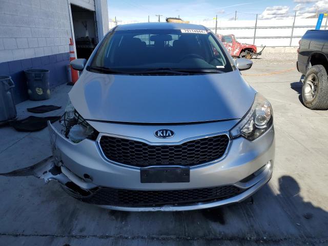 VIN KNAFX5A88F5316830 2015 KIA FORTE no.5