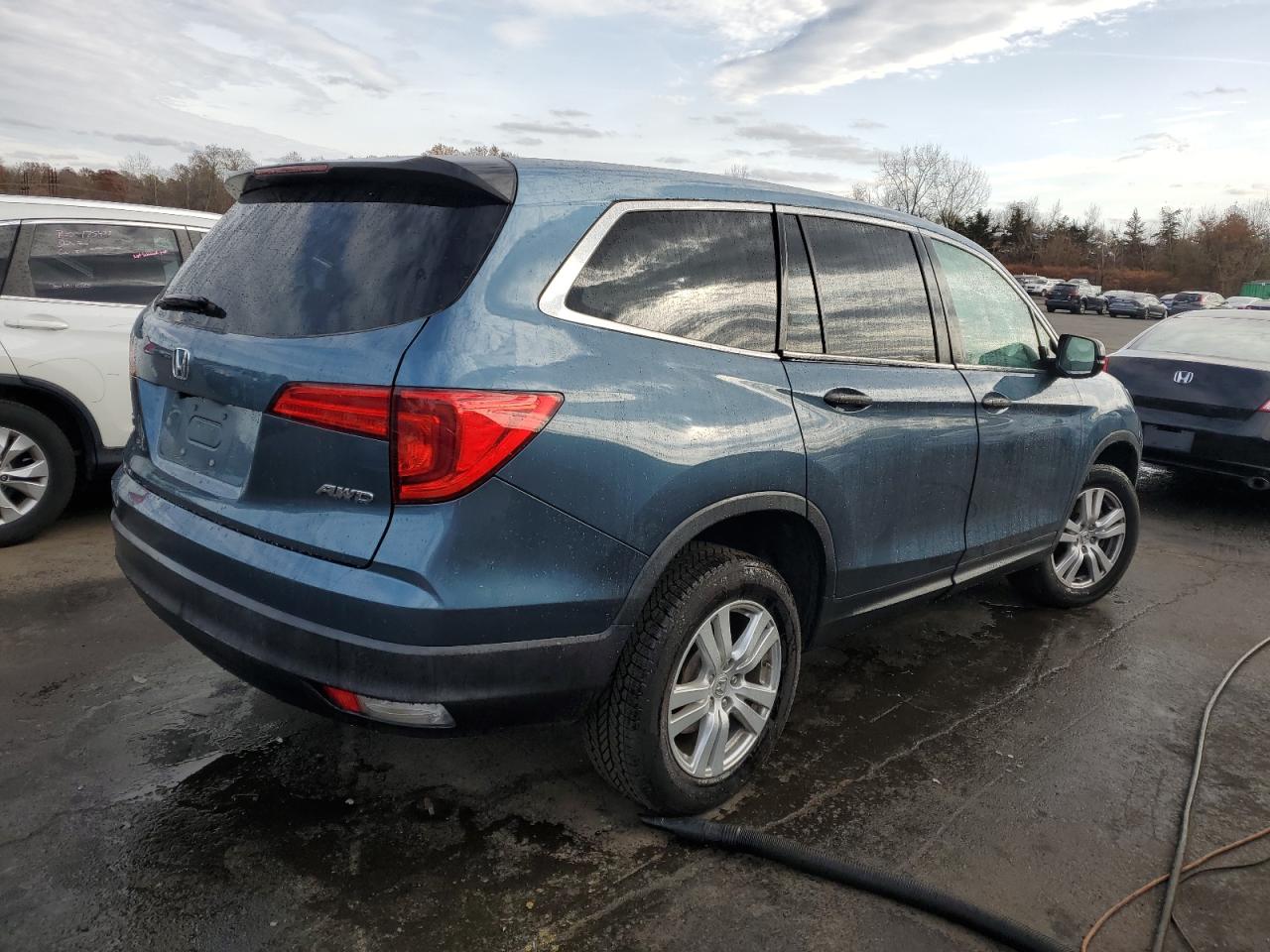 Lot #2979112985 2016 HONDA PILOT LX