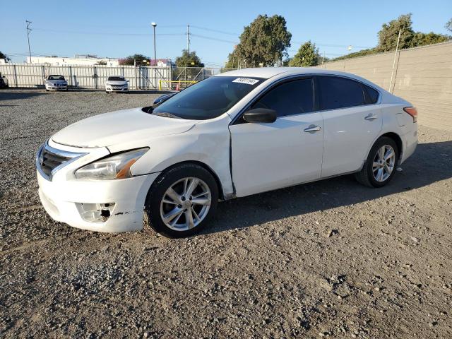 NISSAN ALTIMA 2.5 2015 white sedan 4d gas 1N4AL3AP6FC456302 photo #1