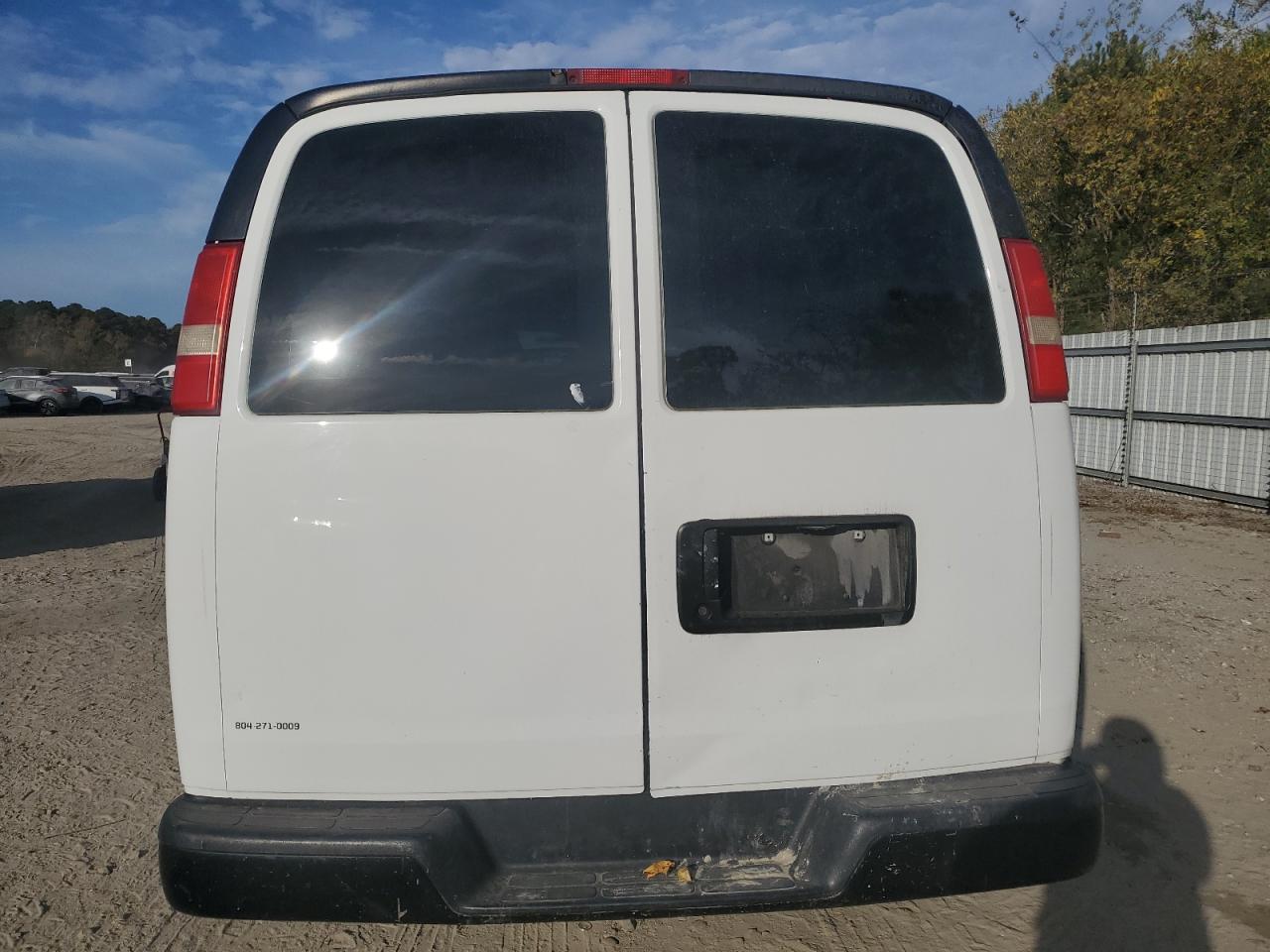 Lot #2986604286 2011 CHEVROLET EXPRESS G1