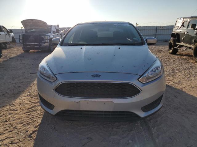 VIN 1FADP3FEXJL222617 2018 Ford Focus, SE no.5