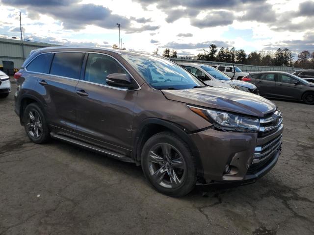 VIN 5TDDZRFH2HS357455 2017 Toyota Highlander, Limited no.4