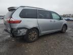 TOYOTA SIENNA XLE снимка