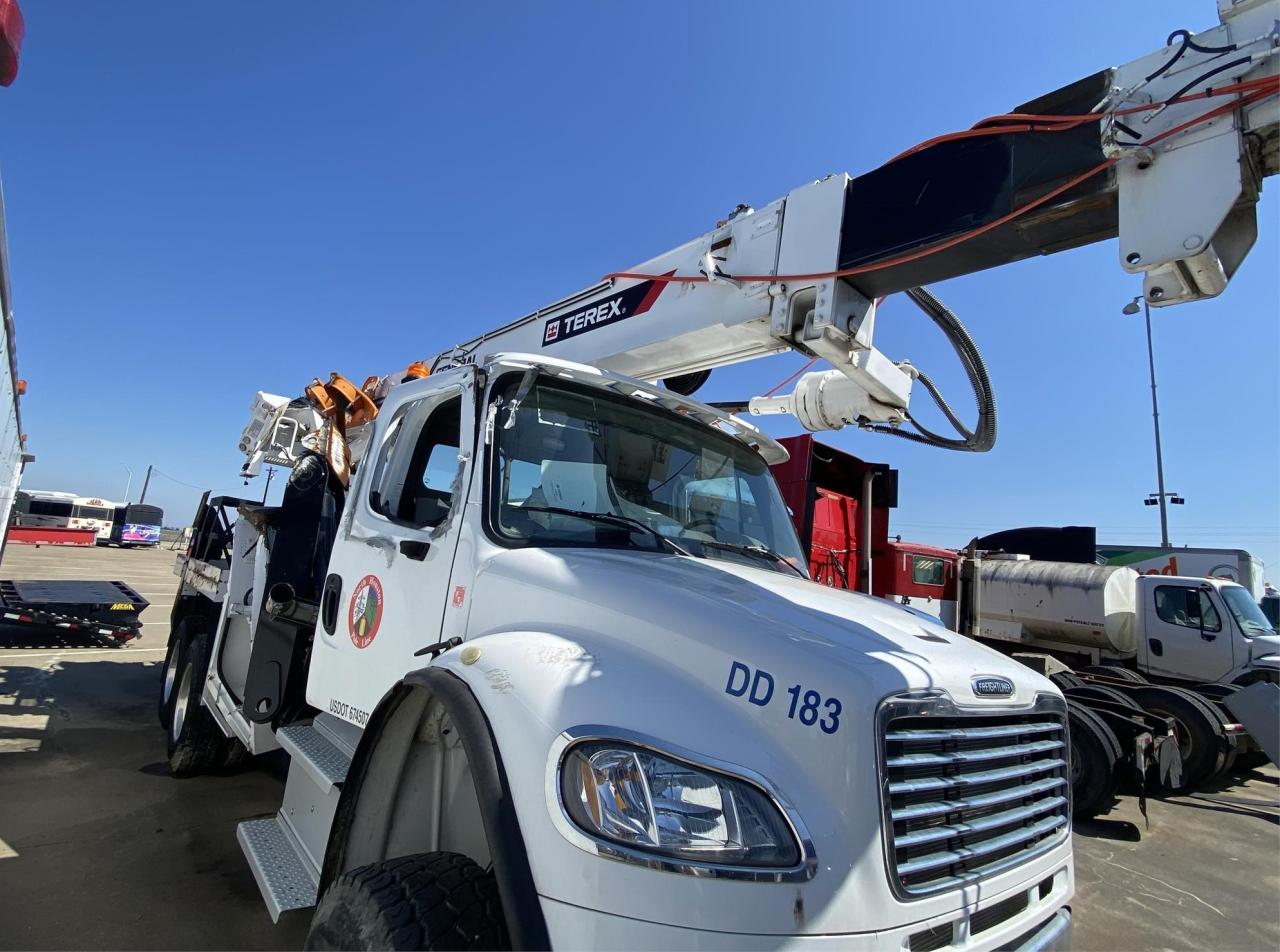 Lot #2969884962 2020 FREIGHTLINER M2 106 MED