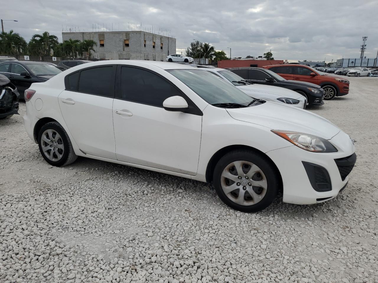 Lot #2995531622 2011 MAZDA 3 I