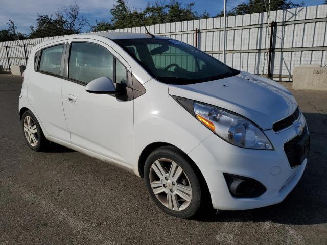 VIN KL8CD6S98EC540582 2014 Chevrolet Spark, 1LT no.4