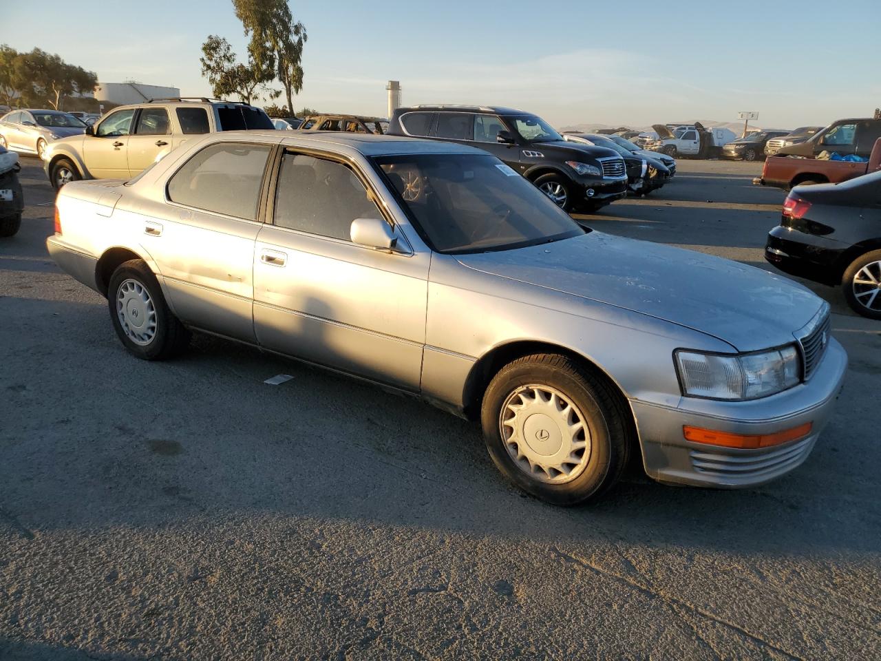 Lot #3028326797 1991 LEXUS LS 400