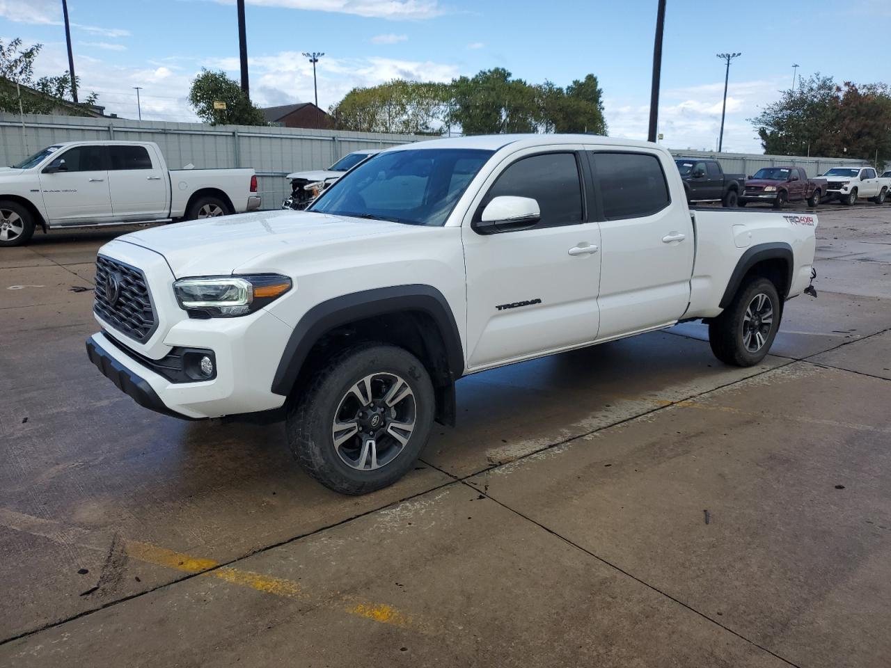 Lot #2954639409 2020 TOYOTA TACOMA DOU