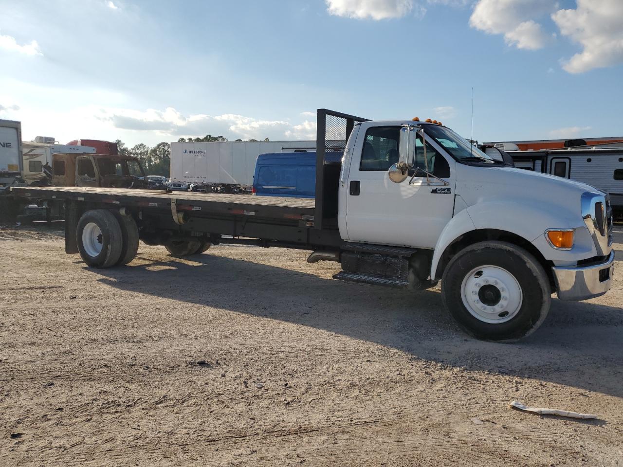 Lot #2974103355 2011 FORD F650 SUPER