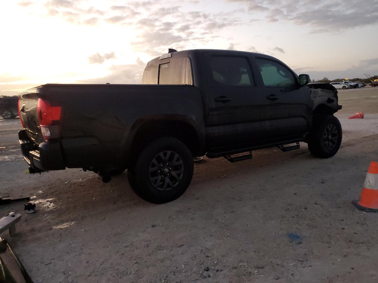 Lot #2979478990 2023 TOYOTA TACOMA DOU