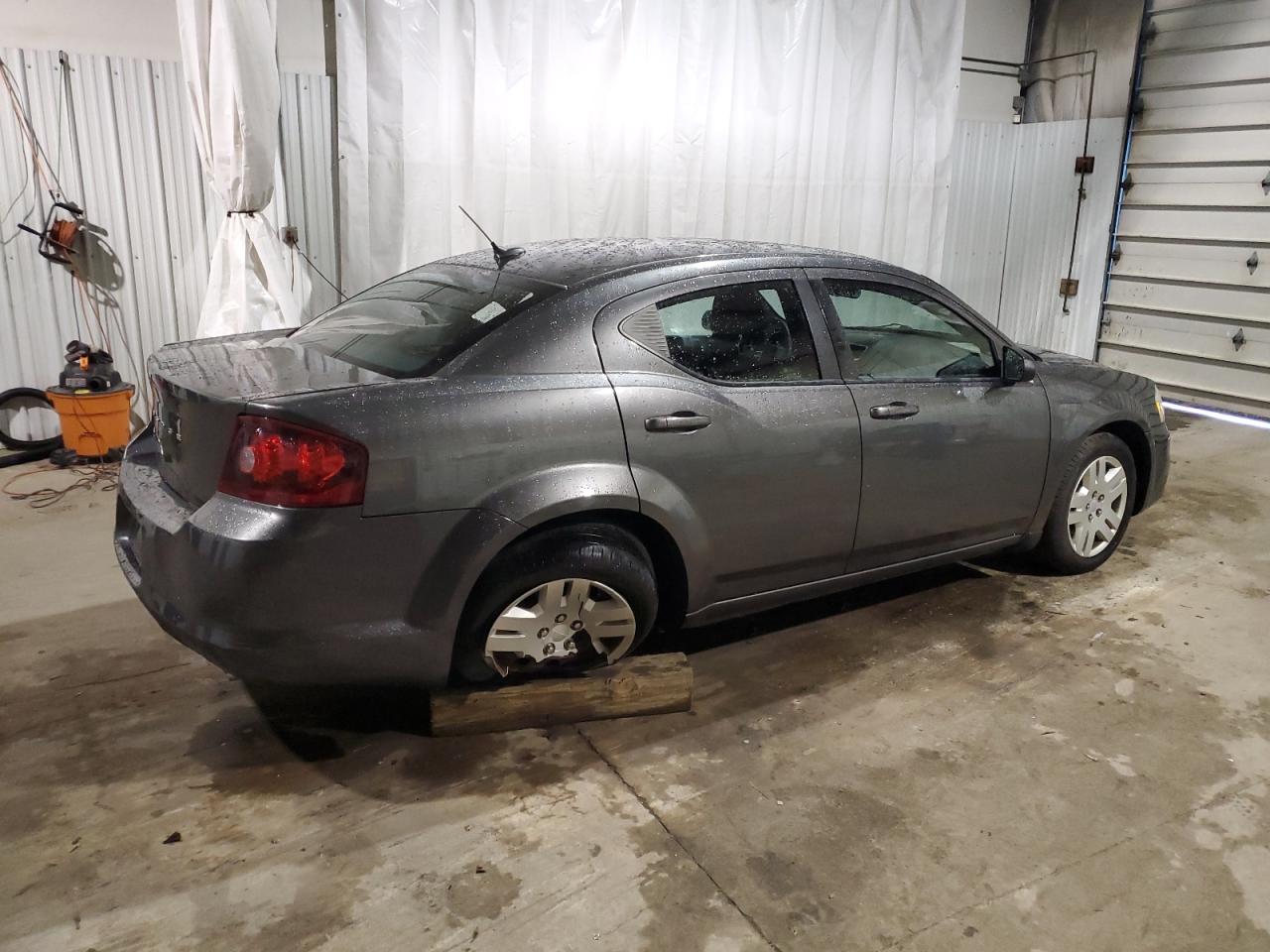 Lot #3003902632 2014 DODGE AVENGER SE