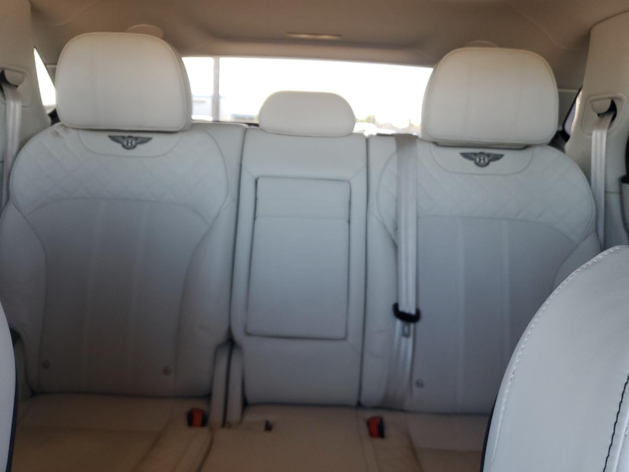 Lot #2996494838 2018 BENTLEY BENTAYGA