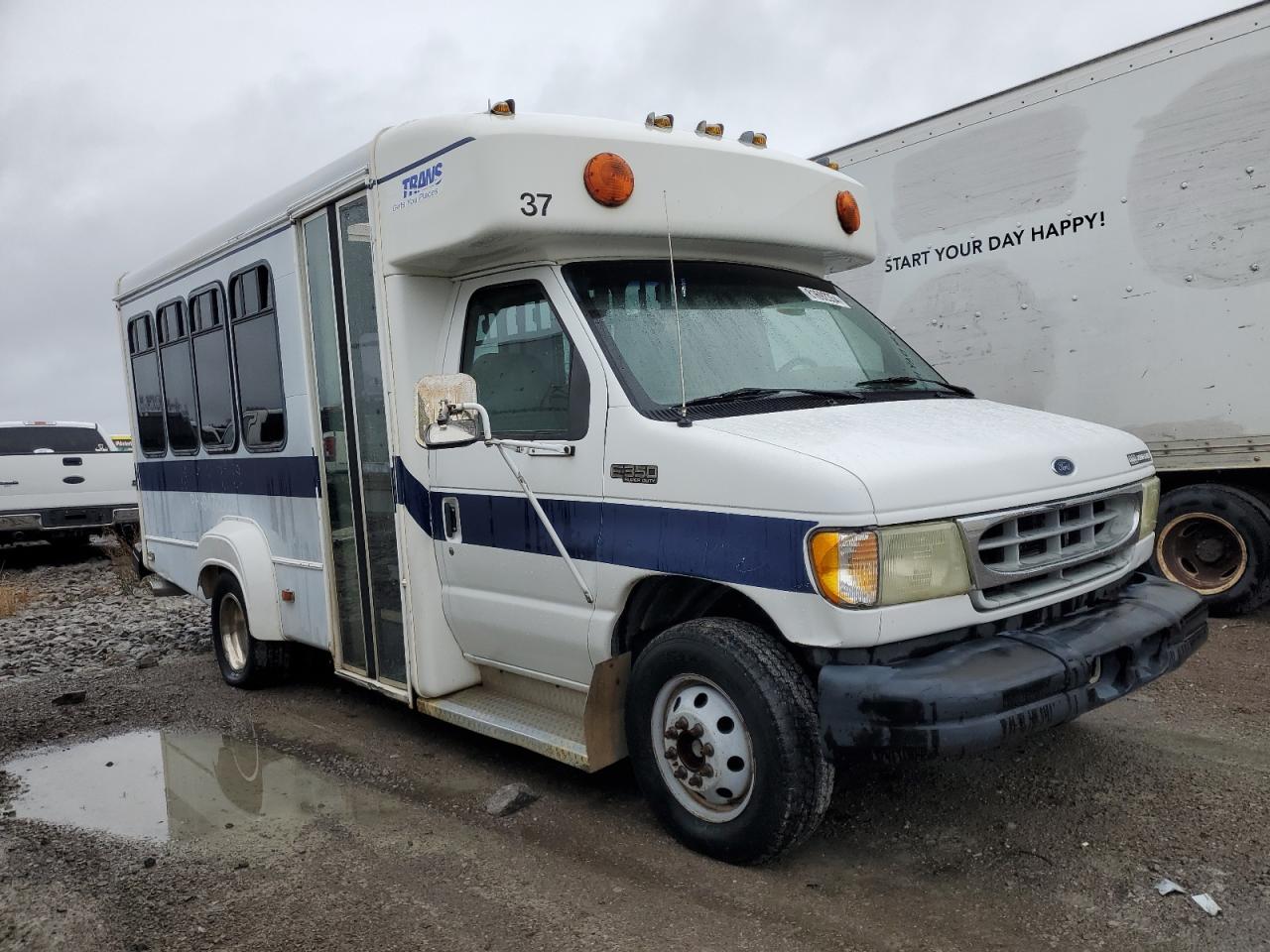 Lot #2993924305 2002 FORD ECONOLINE