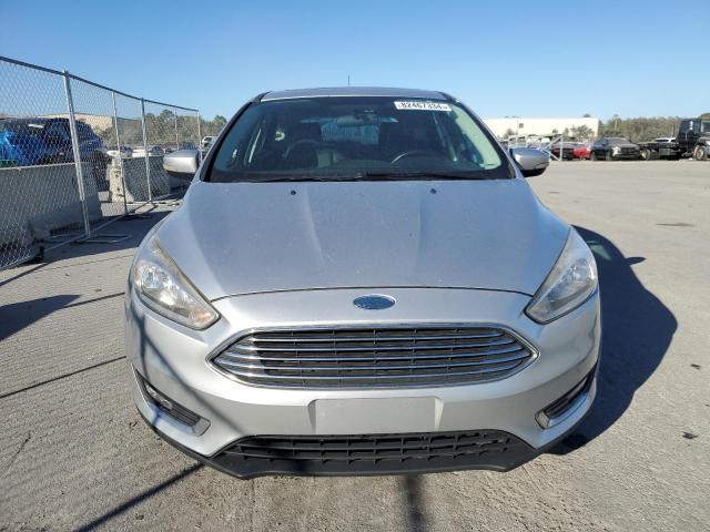 VIN 1FADP3N29HL306378 2017 FORD FOCUS no.5