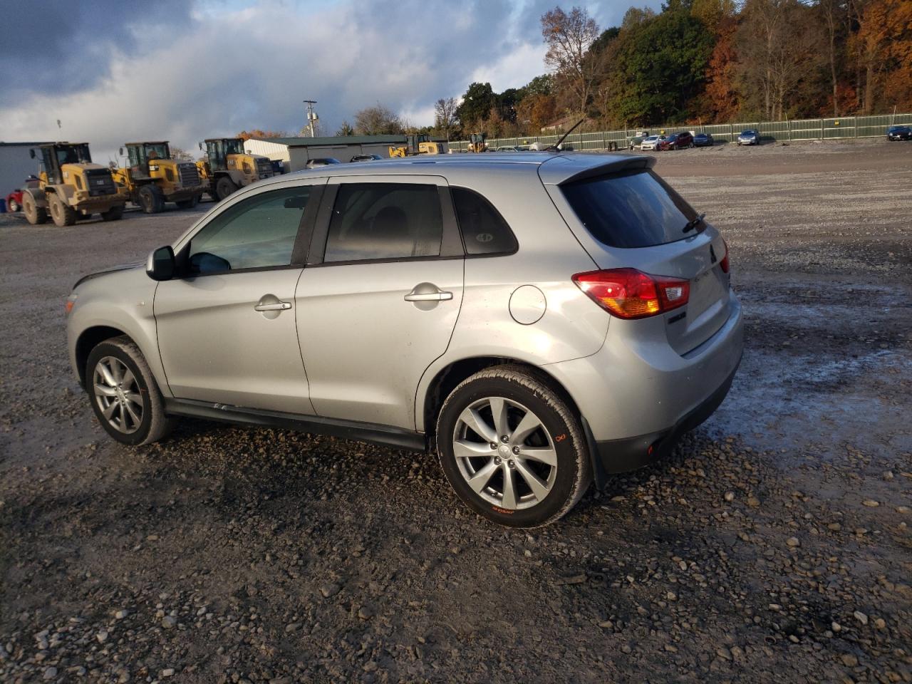 Lot #3026025956 2015 MITSUBISHI OUTLANDER