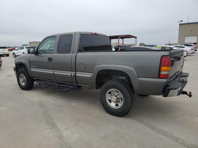 CHEVROLET SILVERADO 2001 gray 4dr ext gas 1GCHC29U81E131600 photo #3