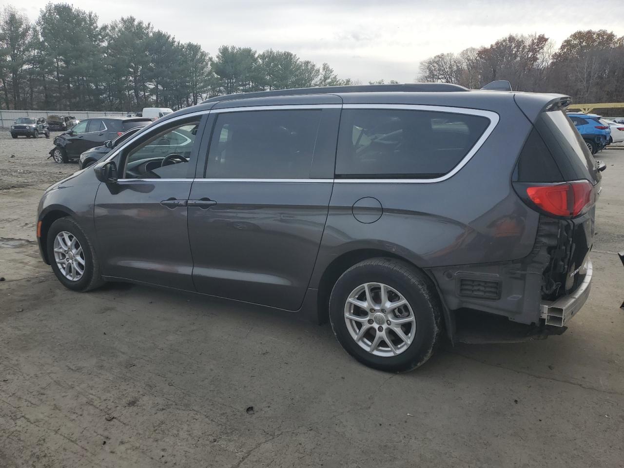 Lot #2979202998 2020 CHRYSLER VOYAGER LX