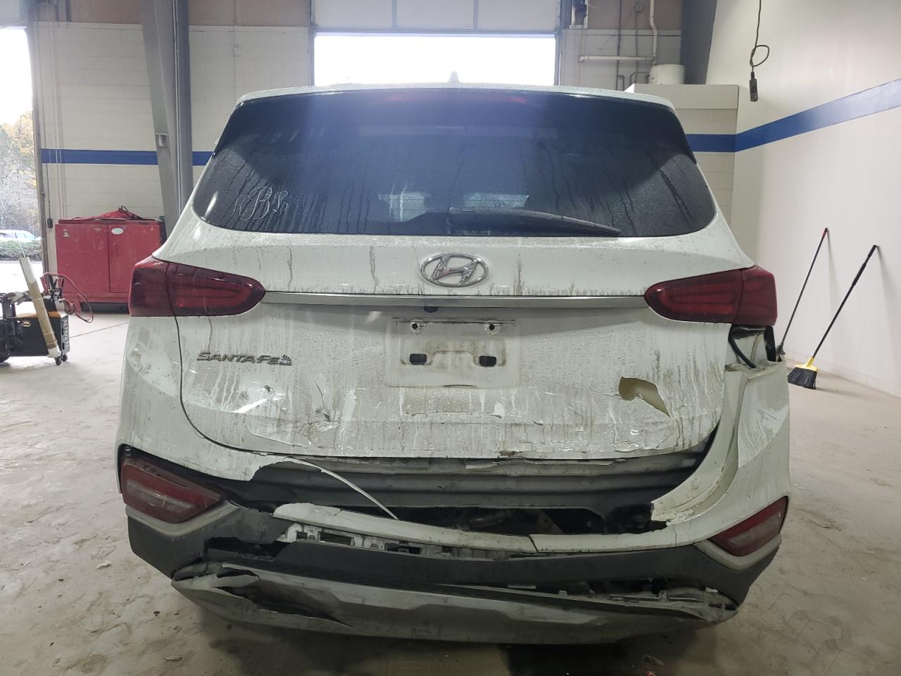 Lot #3025815313 2019 HYUNDAI SANTA FE S