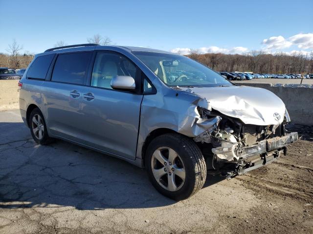 VIN 5TDKK3DCXDS331518 2013 Toyota Sienna, LE no.4