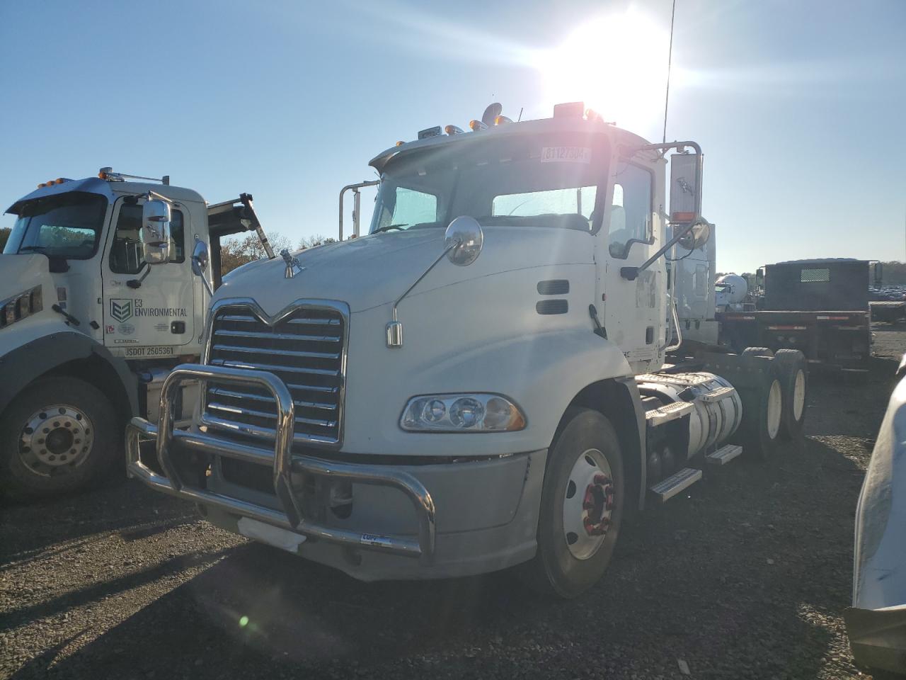 Lot #2990997185 2013 MACK 600 CXU600