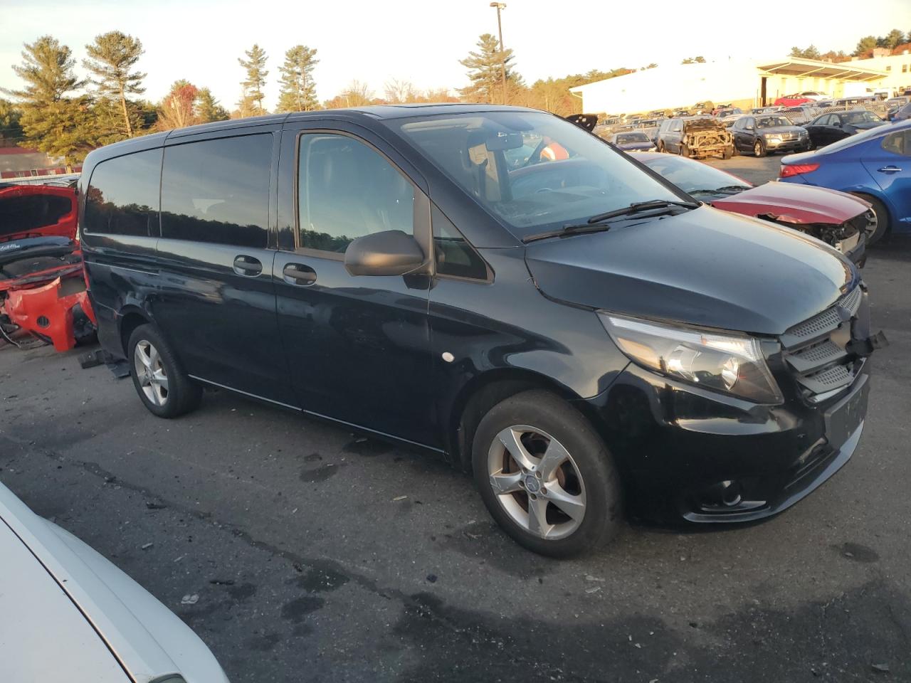 Lot #2990946306 2017 MERCEDES-BENZ METRIS