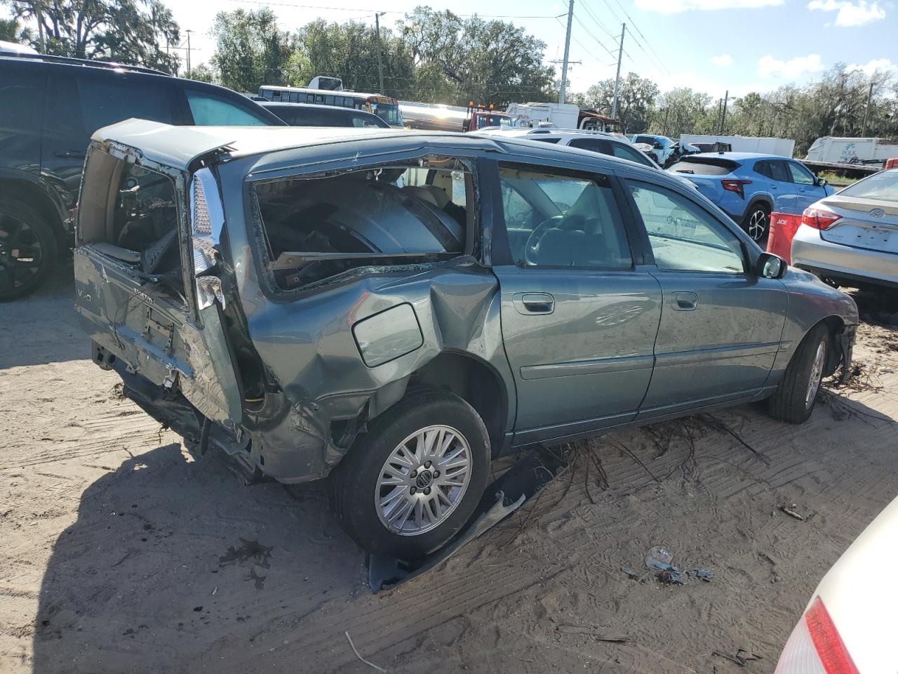 Lot #2991622178 2005 VOLVO V70