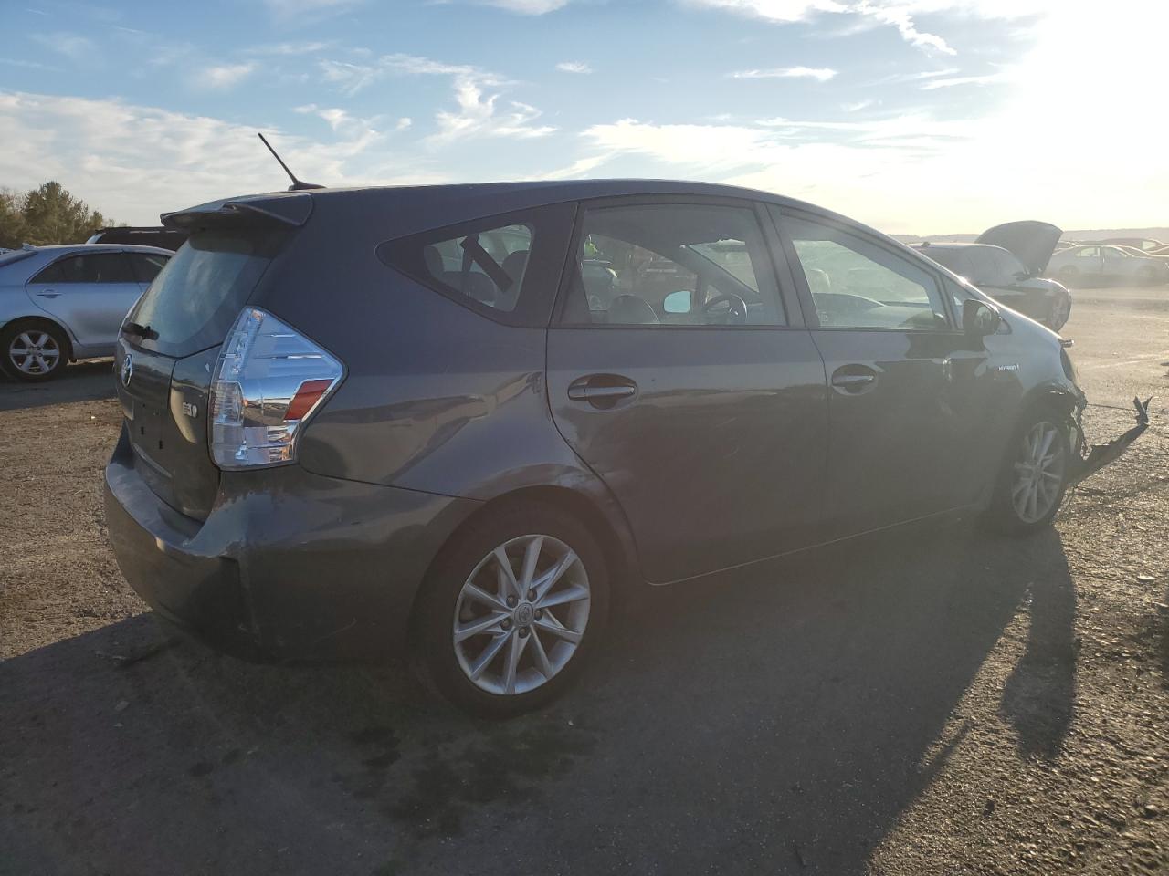 Lot #3029572093 2012 TOYOTA PRIUS V