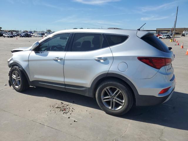 VIN 5XYZT3LB7JG525839 2018 Hyundai Santa Fe no.2