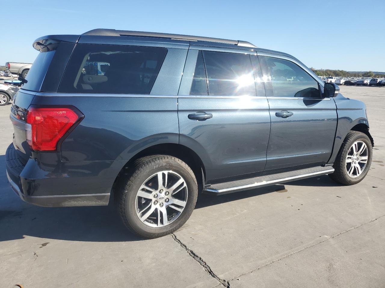 Lot #2990987189 2023 FORD EXPEDITION