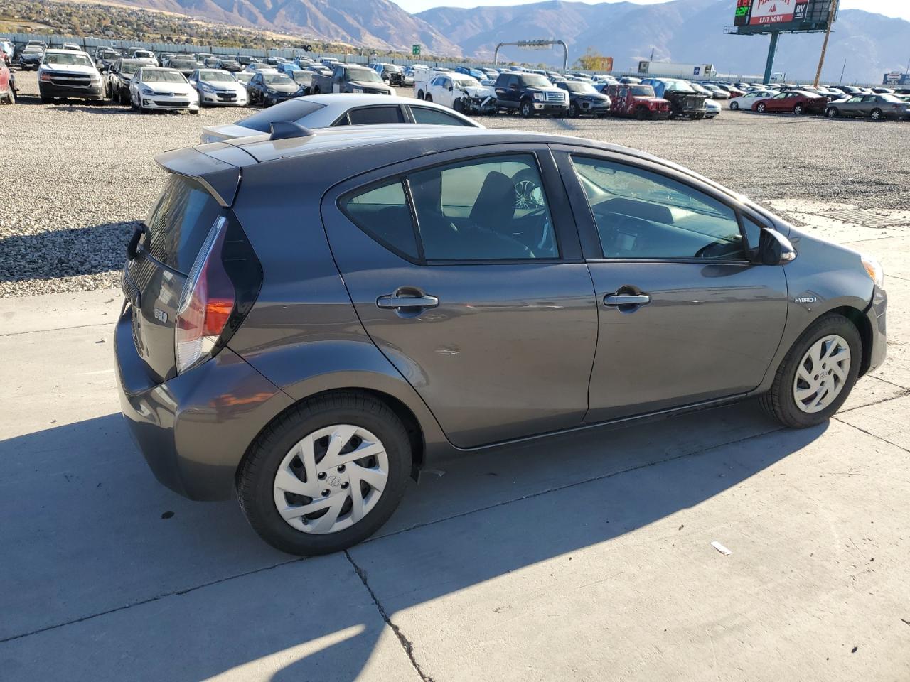 Lot #3041265135 2015 TOYOTA PRIUS C