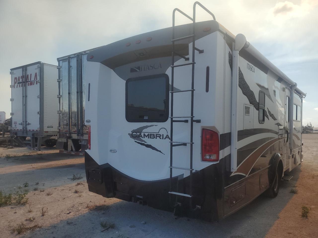 Lot #3045796629 2011 WINNEBAGO MOTORHOME