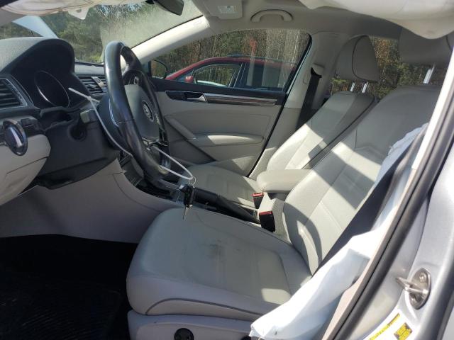 2018 VOLKSWAGEN PASSAT SE - 1VWBA7A34JC044930