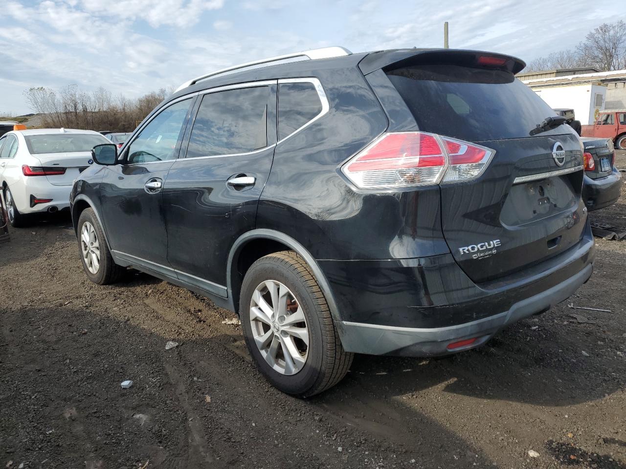 Lot #2985898195 2015 NISSAN ROGUE S