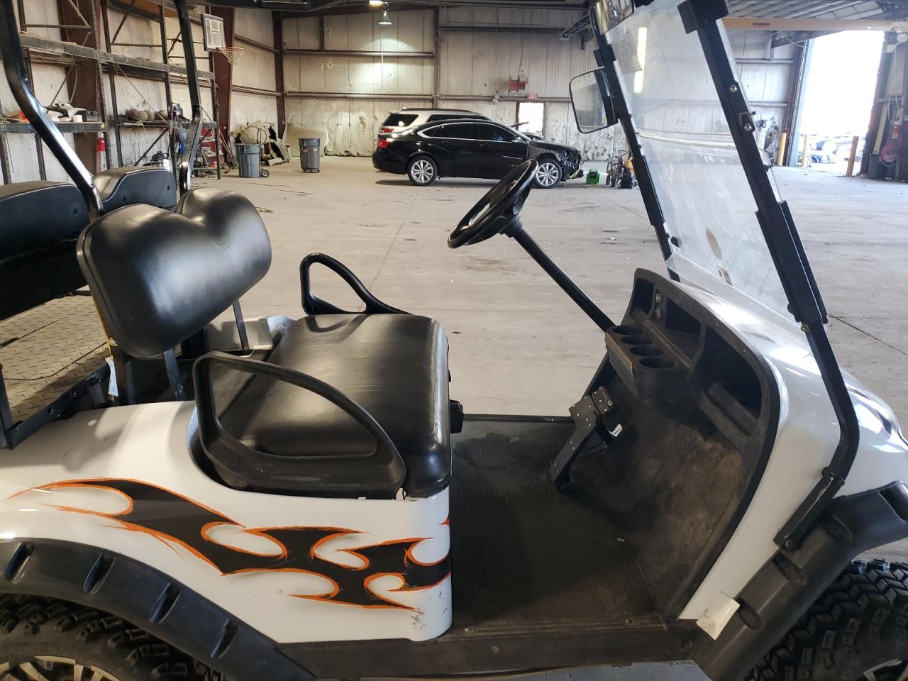 Lot #3024480522 2017 GOLF CART