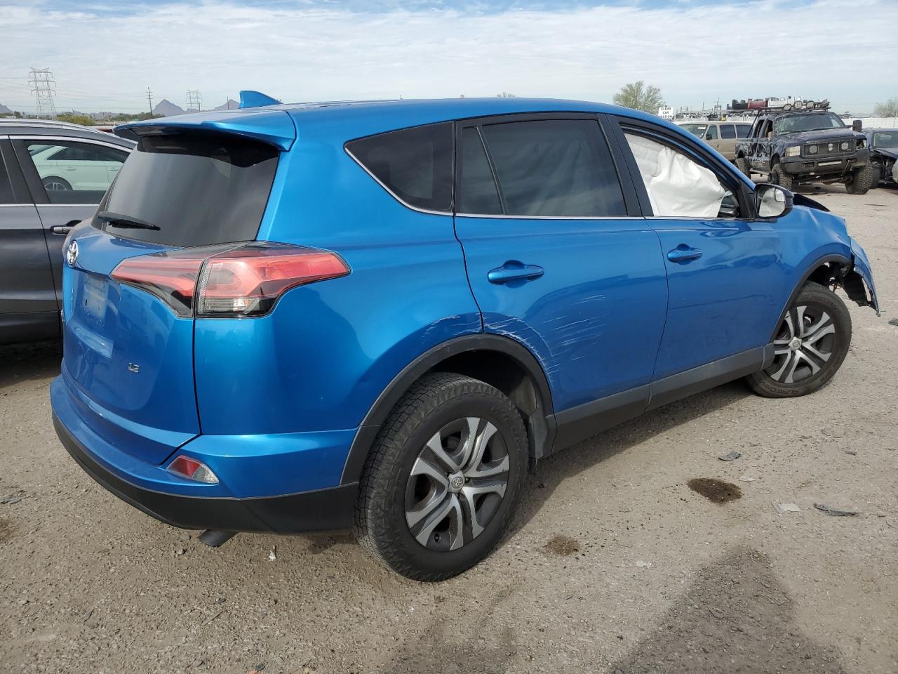 Lot #3037833267 2018 TOYOTA RAV4 LE