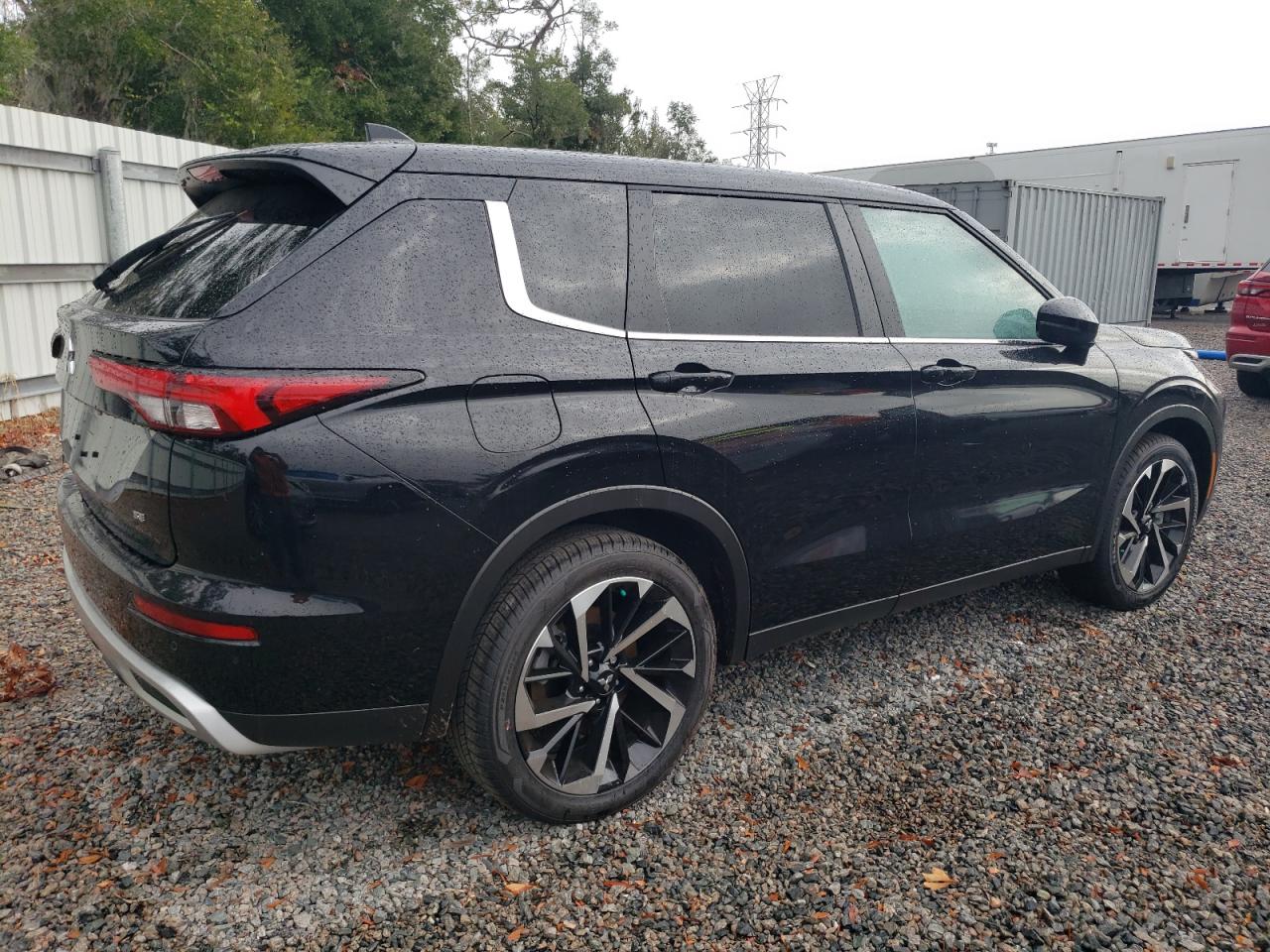 Lot #3033245820 2024 MITSUBISHI OUTLANDER