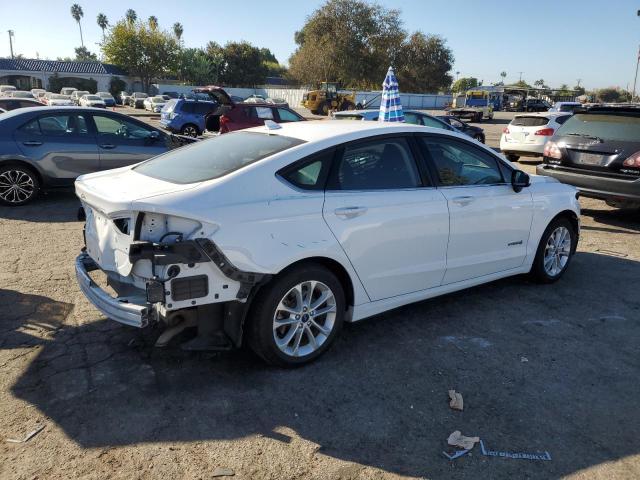 VIN 3FA6P0LU4KR188888 2019 FORD FUSION no.3