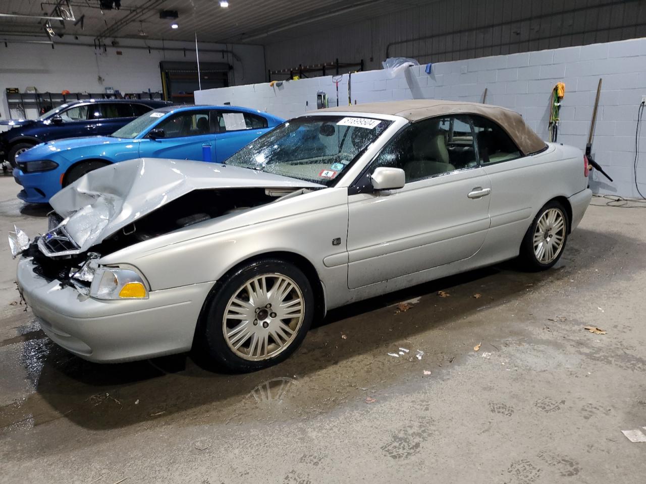 Lot #3009209368 2004 VOLVO C70 LPT