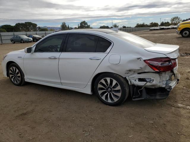 VIN JHMCR6F7XHC002468 2017 HONDA ACCORD no.2