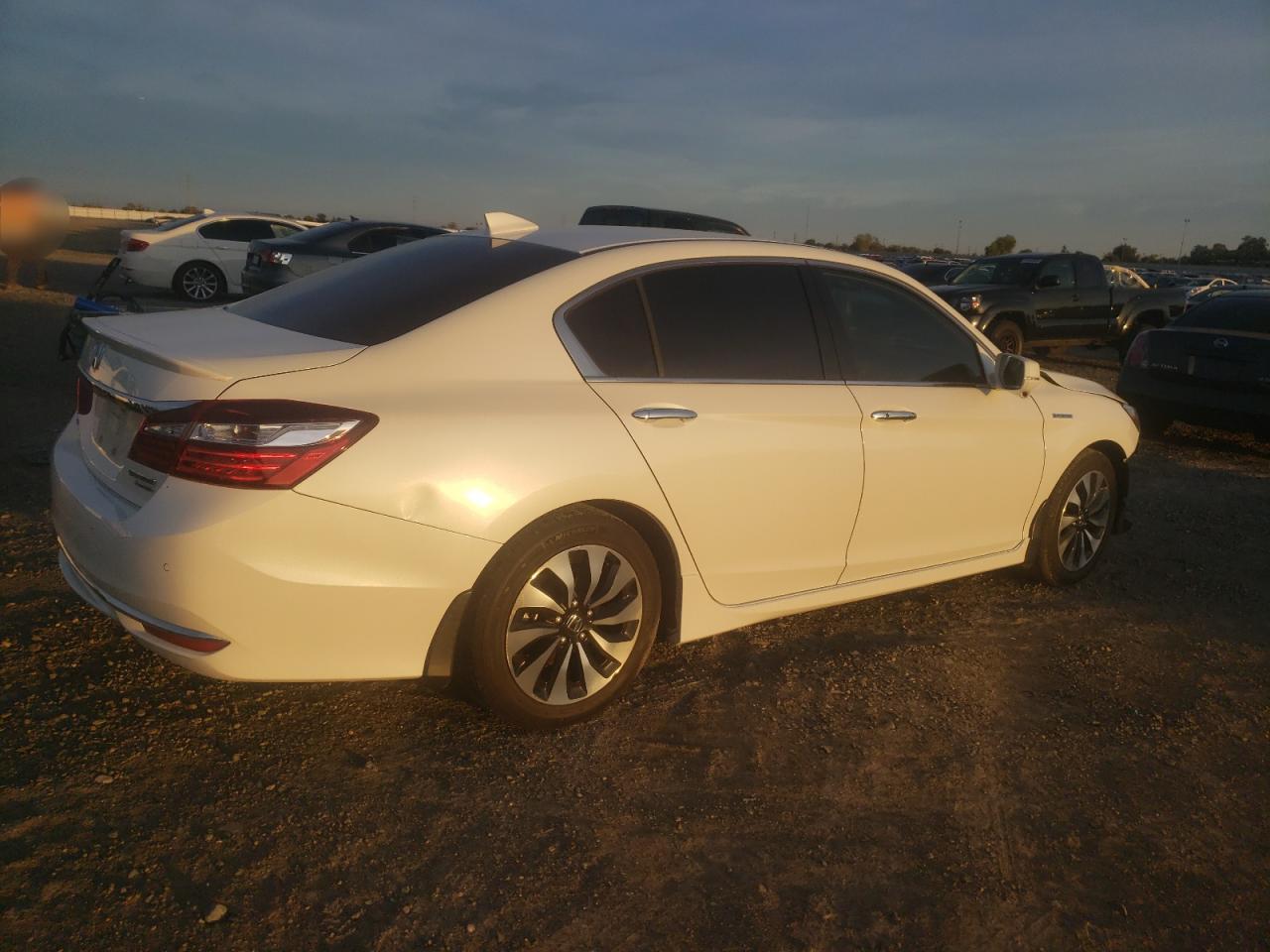 Lot #3030385482 2017 HONDA ACCORD TOU