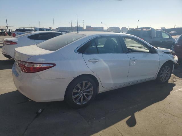 VIN 4T1BD1FK2HU217058 2017 TOYOTA CAMRY no.3