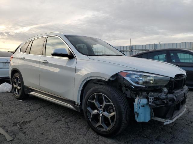 VIN WBXHT3C30J5L33906 2018 BMW X1 no.4