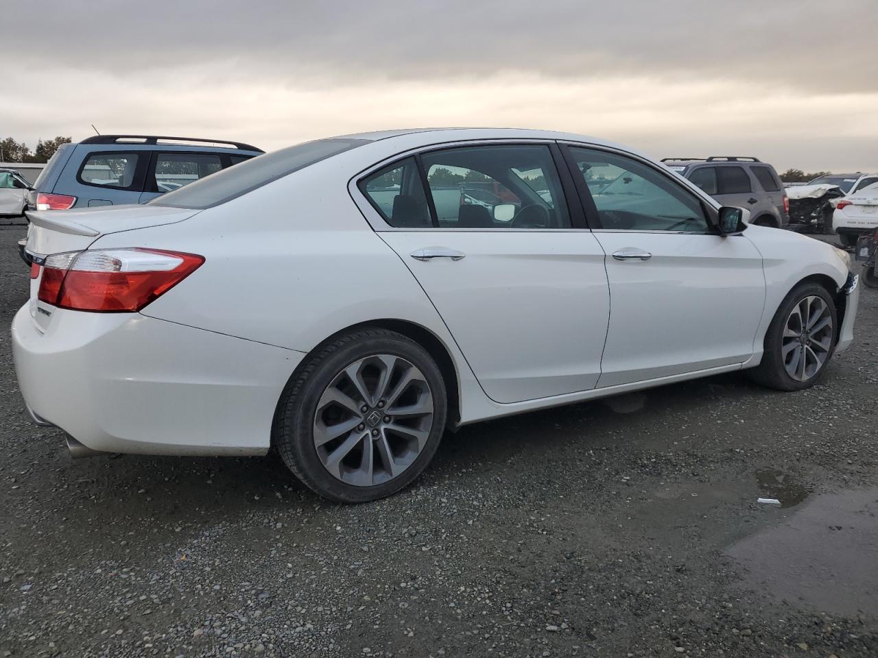 Lot #3045677659 2015 HONDA ACCORD SPO