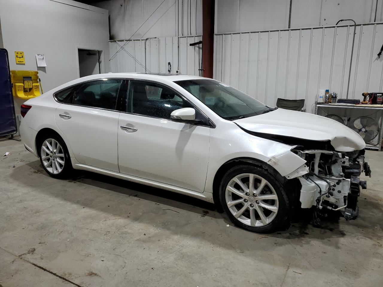 Lot #2989232761 2015 TOYOTA AVALON XLE