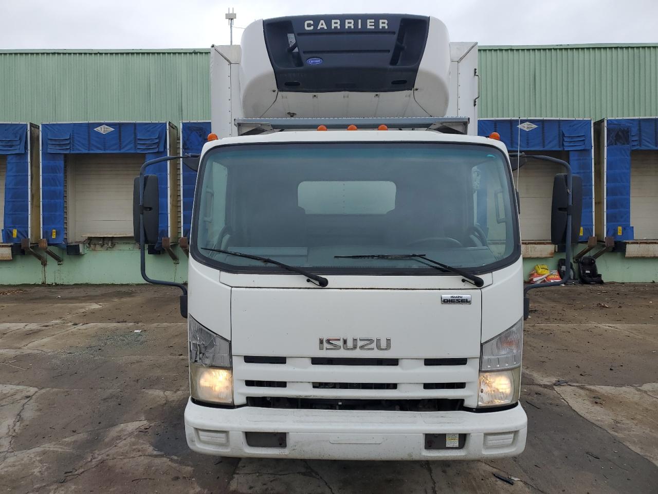 Lot #3023334287 2009 ISUZU NQR