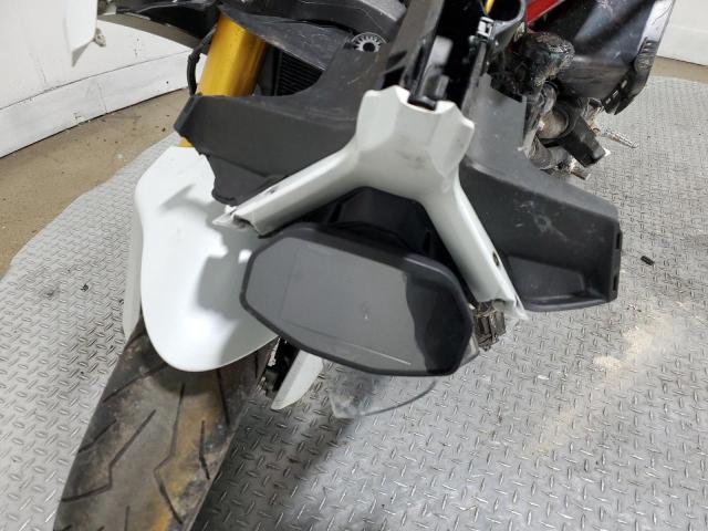 2022 DUCATI SUPERSPORT ZDMVABDS8NB003657