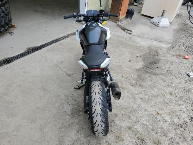 2023 SUZUKI GSX800 R JS1EM11B0P7100126