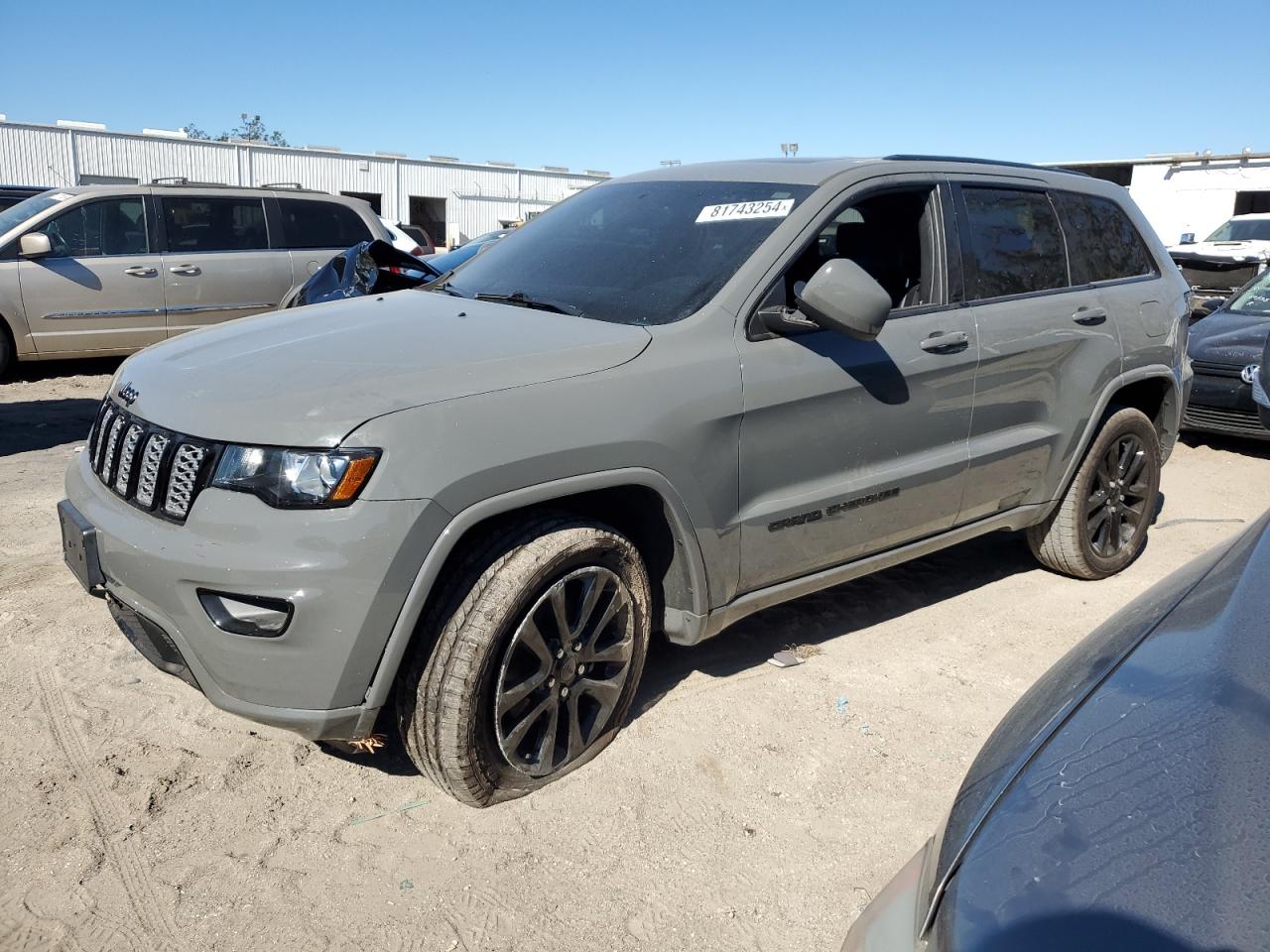 JEEP GRAND CHEROKEE LAREDO
