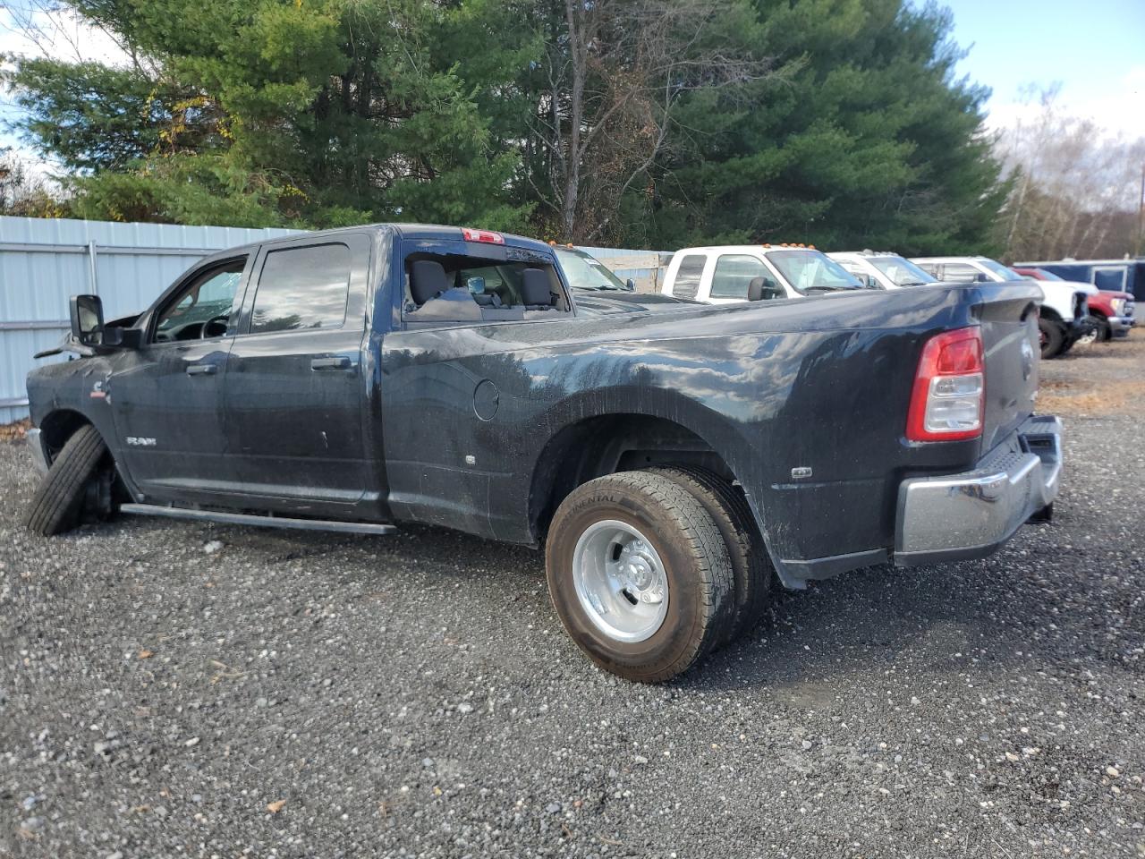 Lot #2979113012 2019 RAM 3500 TRADE